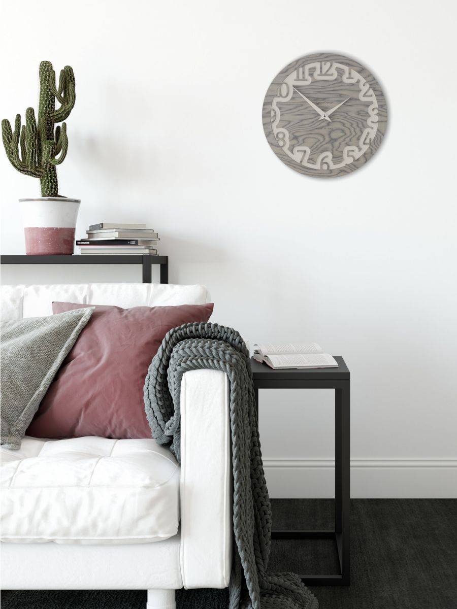 Round kitchen wall clock Labyrinth